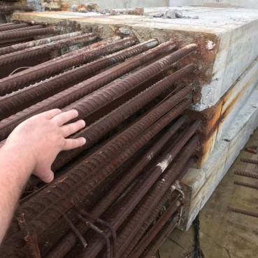 Estudo de Caso: Reconstrução de Muro de Contenção de Grande Porte